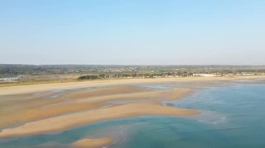 Ile de Re köprüsü Avrupa, Fransa, Yeni Aquitaine, Charente Denizcilik 'te, güneşli bir günde.