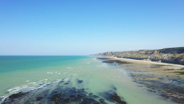 Скалистые Пляжи Порт Бессин Европе Франции Нормандии Пляжу Омаха Весной — стоковое видео