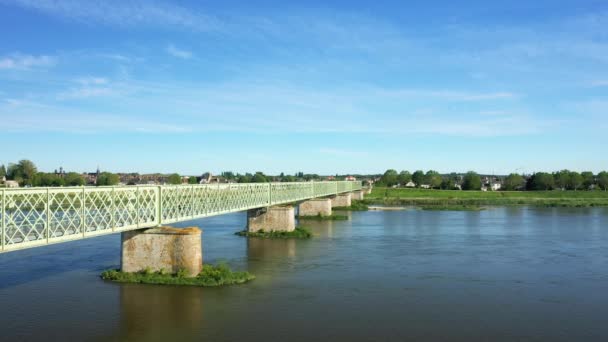 Sully Sur Loire Köprüsü Avrupa Fransa Merkez Bölgede Loiret Yazın — Stok video