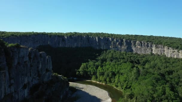 Der Fluss Inmitten Der Gorges Lardeche Europa Frankreich Sommer Einem — Stockvideo