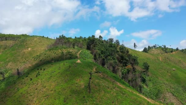 Горная Вершина Лесами Зеленой Сельской Местности Азии Лаосе Между Вьентьяном — стоковое видео
