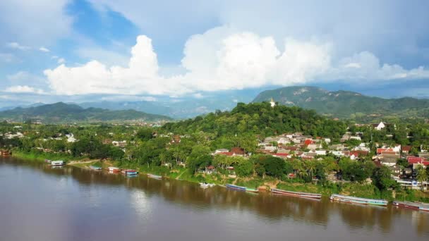 Centre Ville Traditionnel Luang Prabang Milieu Campagne Verdoyante Asie Laos — Video