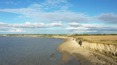 Dağların ortasındaki yeşil pirinç terasları, Asya, Filipinler, Ifugao, Luzon, Banaue, Bontoc ve Sagada 'ya doğru, güneşli bir günde.