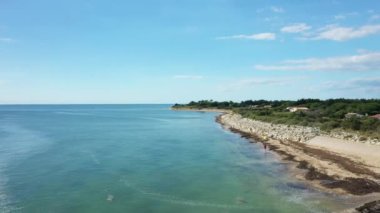 Avrupa, Fransa, Yeni Aquitaine, Charente Maritime, La Rochelle sahillerindeki panoramik manzara güneşli bir günde.