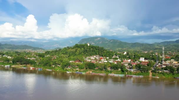 Miasto Luang Prabang Azji Laos Latem Słoneczny Dzień — Wideo stockowe
