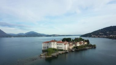 Yazın güneşli bir günde, Omaha sahilinin kumlu sahili, Avrupa, Fransa, Normandiya, Calvados.