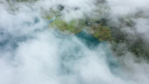 Lago Roselend Cor Turquesa Abaixo Das Nuvens Europa França Alpes — Vídeo de Stock
