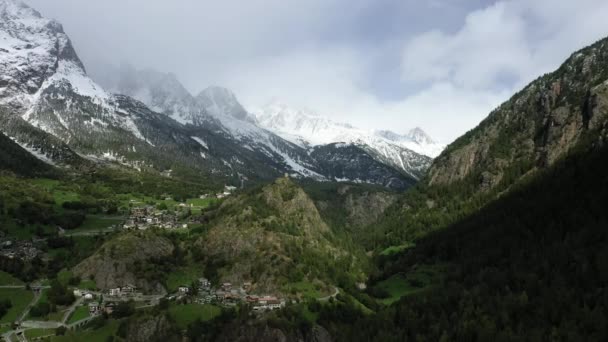 Medieval Tower Valley Alps Europe Italy Aosta Valley Winter Sunny — Stockvideo