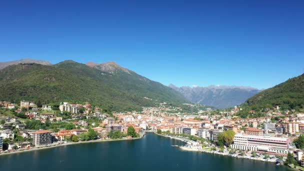 Cidade Omegna Cercada Por Montanhas Verdes Lago Orta Europa Itália — Vídeo de Stock