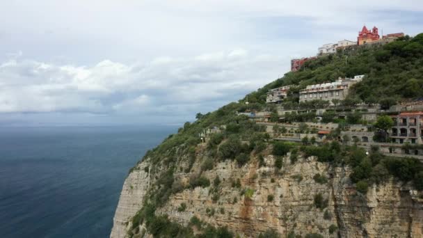 Habitações Beira Penhasco Direção Amalfi Europa Itália Campânia Verão Dia — Vídeo de Stock