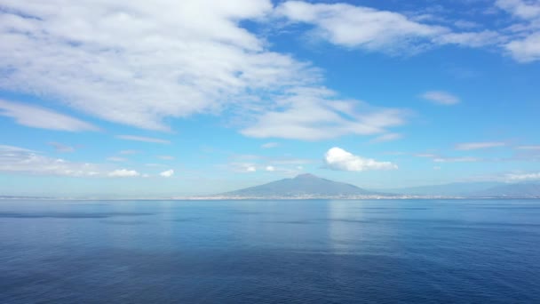 Impozantní Vesuv Tyrhénského Moře Evropě Itálii Kampánii Létě Slunečného Dne — Stock video