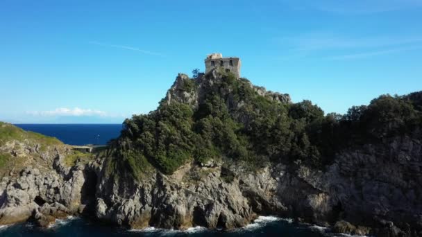 Une Tour Dessus Rocher Bord Mer Tyrrhénienne Europe Italie Campanie — Video