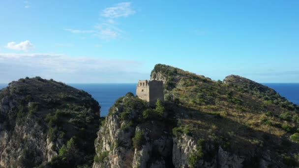 Een Toren Richting Marina Del Cantone Aan Tyrreense Zee Europa — Stockvideo
