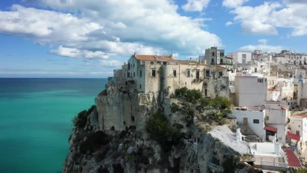 Peschici Castle Edge Cliff Europe Italy Puglia Foggia Summer Sunny — Stockvideo