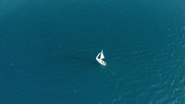 Pleasure Boat Mediterranean Sea Europe Greece Epirus Summer Sunny Day — Stock Video