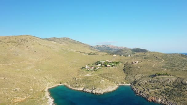 Imponente Cabo Tenare Europa Grécia Peloponeso Mani Verão Dia Ensolarado — Vídeo de Stock
