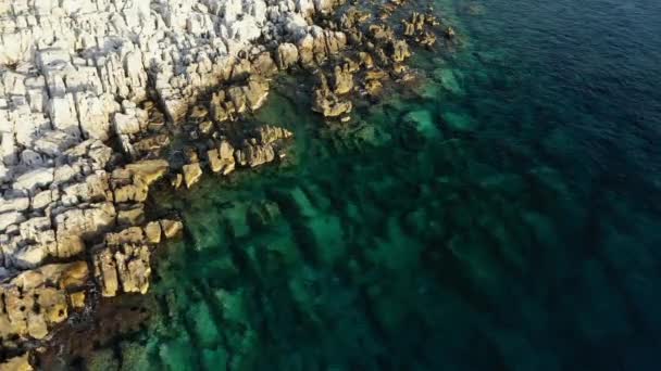 Берег Мису Тенаре Європі Греції Пелопоннесі Мані Влітку Сонячний День — стокове відео