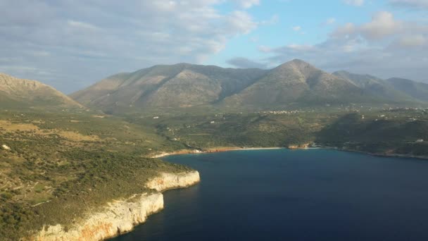 Het Prachtige Groene Landschap Rond Diros Strand Europa Griekenland Peloponnesos — Stockvideo
