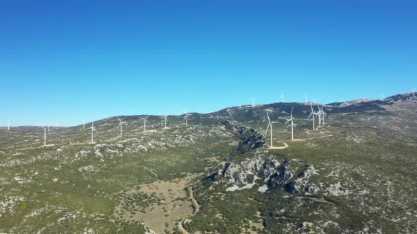 Die Vielen Windkraftanlagen Europa Zentralgriechenland Richtung Thisbe Sommer Einem Sonnigen — Stockvideo