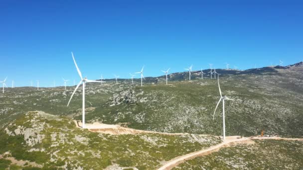 Ein Windpark Europa Zentralgriechenland Richtung Thisbe Sommer Einem Sonnigen Tag — Stockvideo