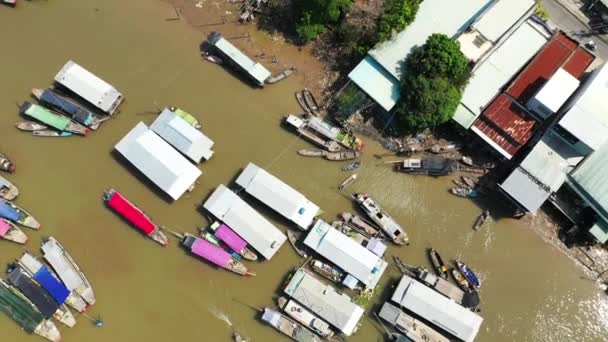 Los Clientes Vienen Repostar Barcos Cai Rang Floating Market Asia — Vídeos de Stock