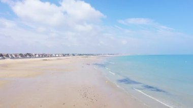 Yazın güneşli bir günde, Sword Beach, Avrupa, Fransa, Normandiya, Seine Denizcilik 'in iniş sahili..