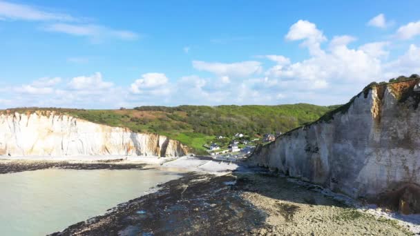 Les Grandes Dalles Surrounded Chalk Cliffs Europe France Normandy Seine — Stockvideo