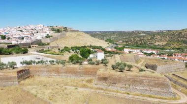 Elvas, Avrupa, Portekiz, Alentejo, Portalegre Ortaçağ Tahkimatı Yazın güneşli bir günde.