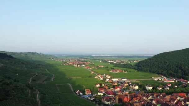 City Kaysersberg Middle Vineyards Foot Green Mountains Europe France Alsace — Stock video