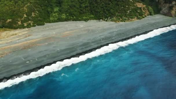 Praia Nonza Composta Amianto Permanece Sopé Falésias Verdes Europa França — Vídeo de Stock