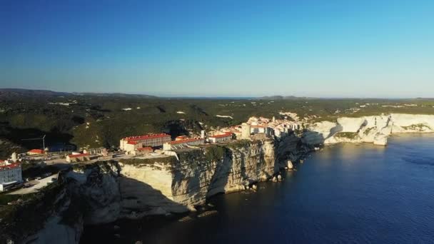 Orașul Bonifacio Deasupra Stâncilor Cretă Din Mediul Rural Verde Europa — Videoclip de stoc