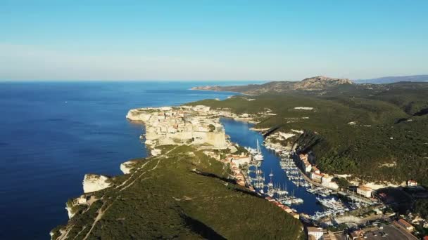 Town Bonifacio Chalk Cliffs Green Countryside Europe France Corsica Ajaccio — 图库视频影像