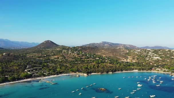 Пляж Санта Джулія Біля Підніжжя Гір Зелених Лісів Європі Франції — стокове відео
