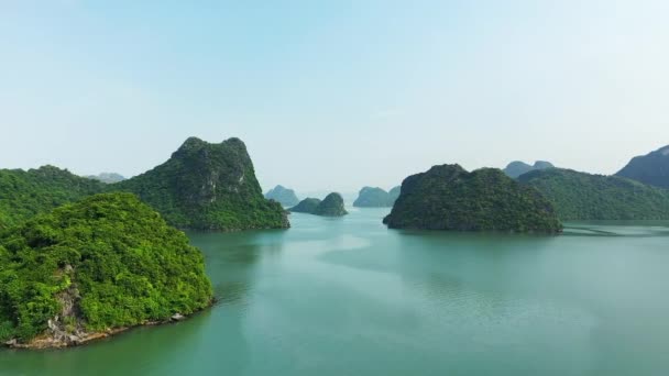 Πράσινα Βράχια Karst Του Long Bay Ασία Βόρειο Βιετνάμ Προς — Αρχείο Βίντεο
