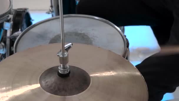 Drummer plays the intro on the hi-hat, 4k 50fps — Stock Video