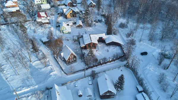 Natáčení zimního lesa s quadcopterem — Stock fotografie