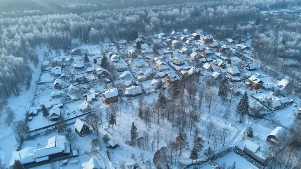 Aufnahme eines Winterwaldes mit einem Quadrocopter — Stockfoto