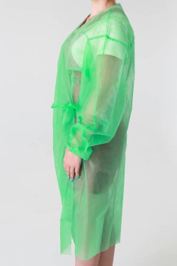 Tek kullanımlık tıp üniforması virüslere ve bakterilere karşı korur.