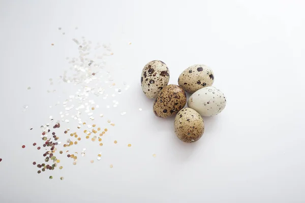 Beautiful Quail Eggs Decorated Flowers Glitter Glitter Easter Eggs — Stock Photo, Image