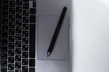 Tablet için kalem, ofis işi, stil teknolojisi.