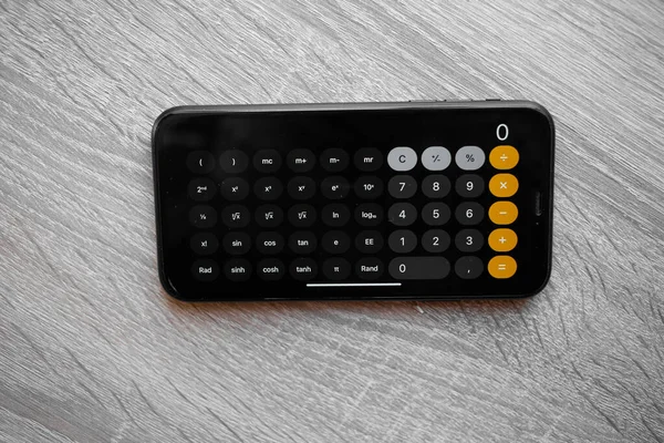 Taschenrechner Telefon Zur Berechnung — Stockfoto