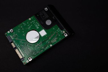 Siyah arkaplanda bilgisayar çipi, dizüstü bilgisayar detayları