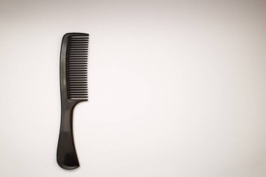 Beyaz arkaplanda tarak, nesne görüntüsü