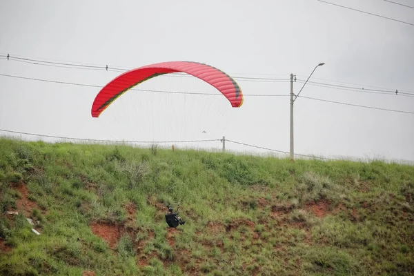 Parapendio Simile Paracadute Quanto Anche Una Struttura Flessibile — Foto Stock