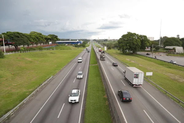 Rodovia Dutra Een Drukke Snelweg Voor Vrachtwagens — Stockfoto