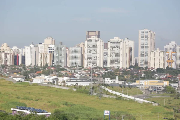 Carros Caminhões Estrada Fazendo Transporte Diário Carga — Fotografia de Stock