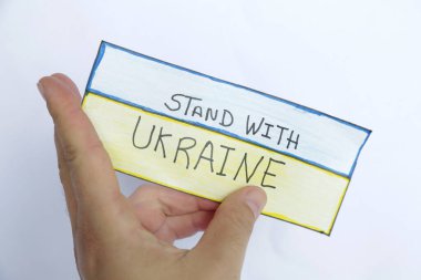 Frase, Ukrayna ile gitarda mavi ve sarı bayrak renginde kal..