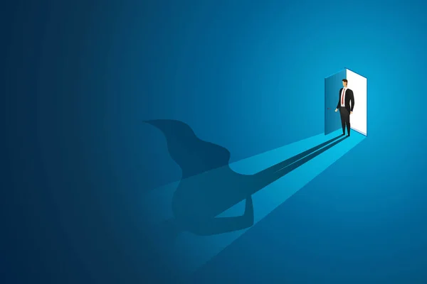 Kapısı açık bir kapının önünde duran bir iş adamı ve yerde bir süper kahraman yansıması. Umut, liderlik ve cesaret sembolü olarak izometrik illüstrasyon vektörü.