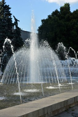 The large beautiful city fountain 