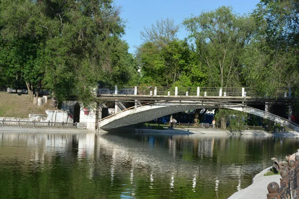 Central City Family Amusement Park Beautiful Landscaping Park Has Lake — Photo